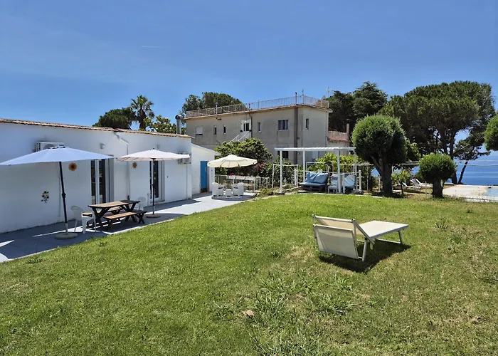 Villa Elvira Country House